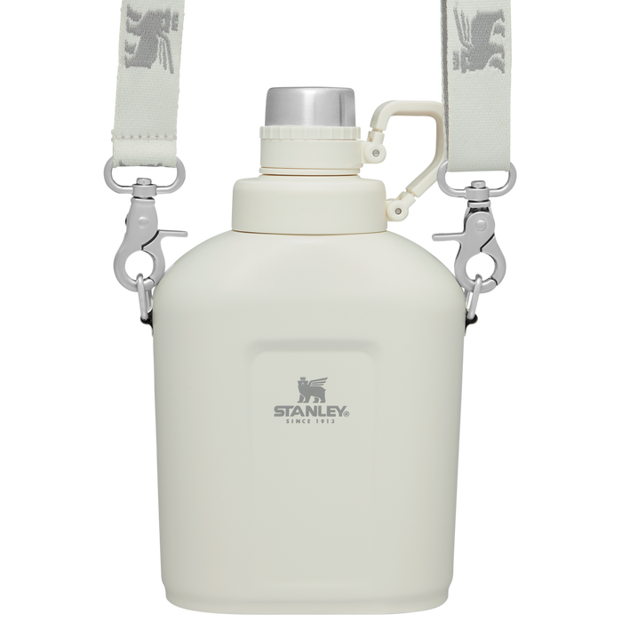 Stanley 1913 The Legendary Classic Canteen 1.1QT in Cream