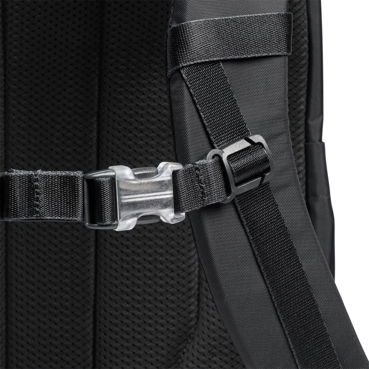 Stanley 1913 The Vitalize™ Backpack 30.9 QT in Black