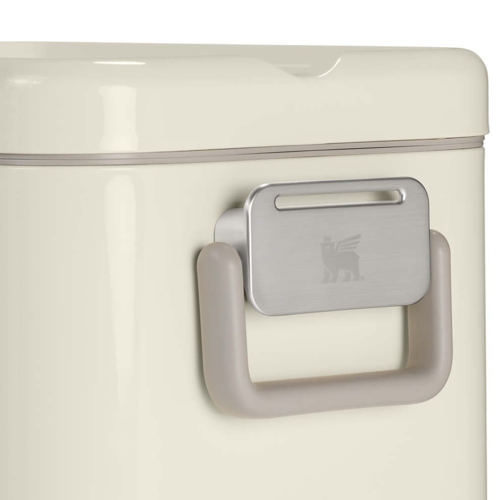 Stanley 1913 The Stanley Lifted Spirits™ Steel Cooler 26 QT in Cream Gloss