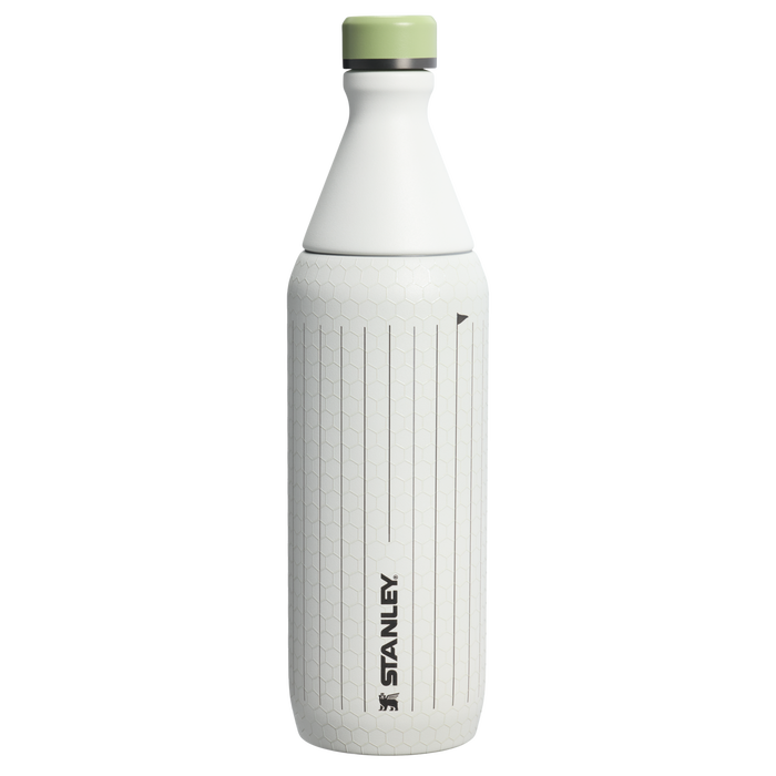 Stanley 1913 The Stanley 1913 x Nelly Korda All Day Slim Bottle 20 OZ in Nelly Korda Pinstripe