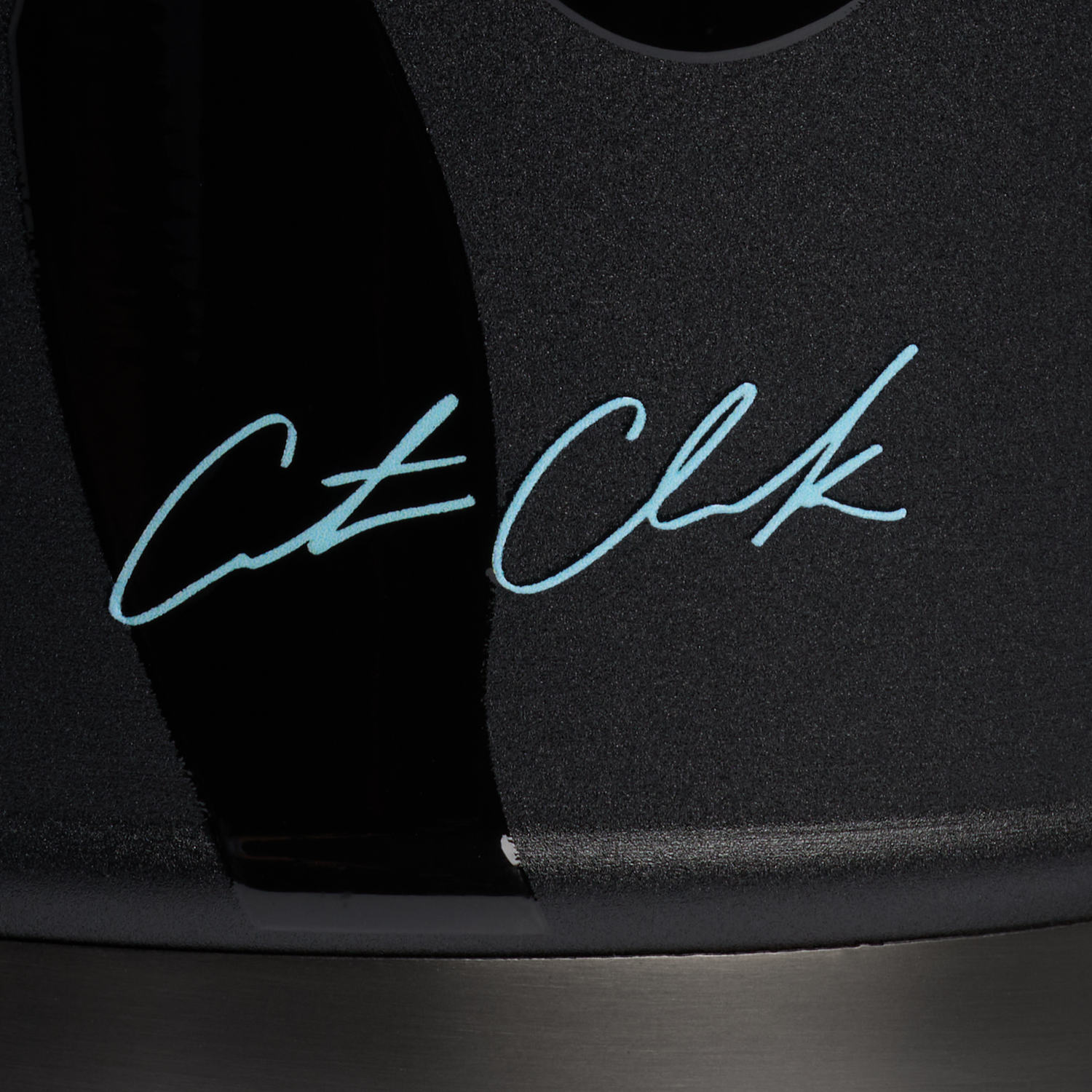 Stanley 1913 Stanley 1913 x Caitlin Clark IceFlow™ Flip Straw Jug 64 OZ in Caitlin Clark Blacktop | View 3