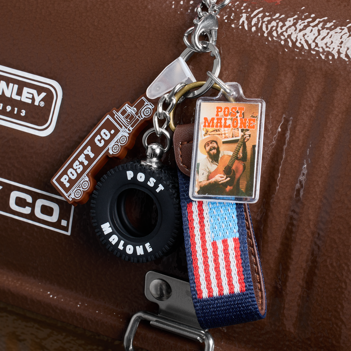 Stanley 1913 The Post Malone x Stanley Legendary Classic Bottle and Lunch Box Set in Post Malone Hammertone Coyote Brown