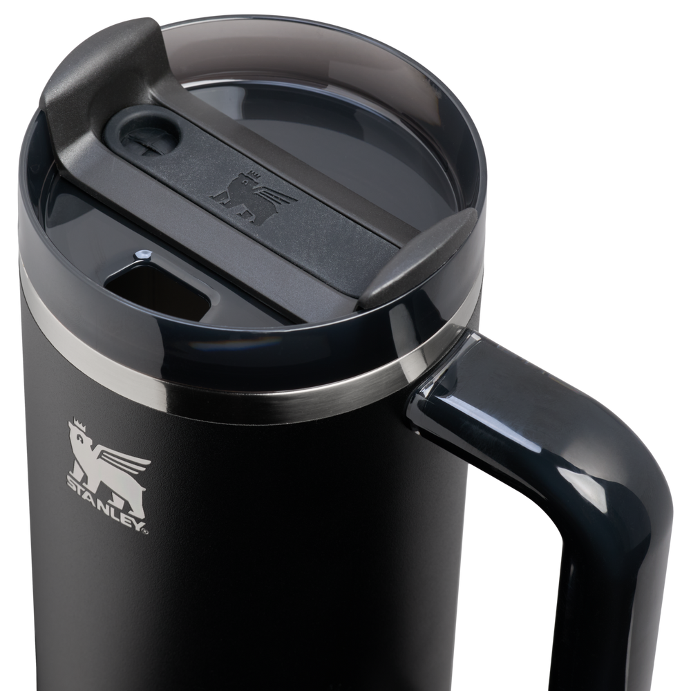 Stanley 1913 The Quencher® Luxe Tumbler 30 OZ in Midnight Ruby | View 3